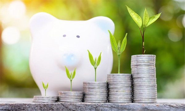 美联储会议纪要“放鹰”：警惕通胀与数据缺失风险